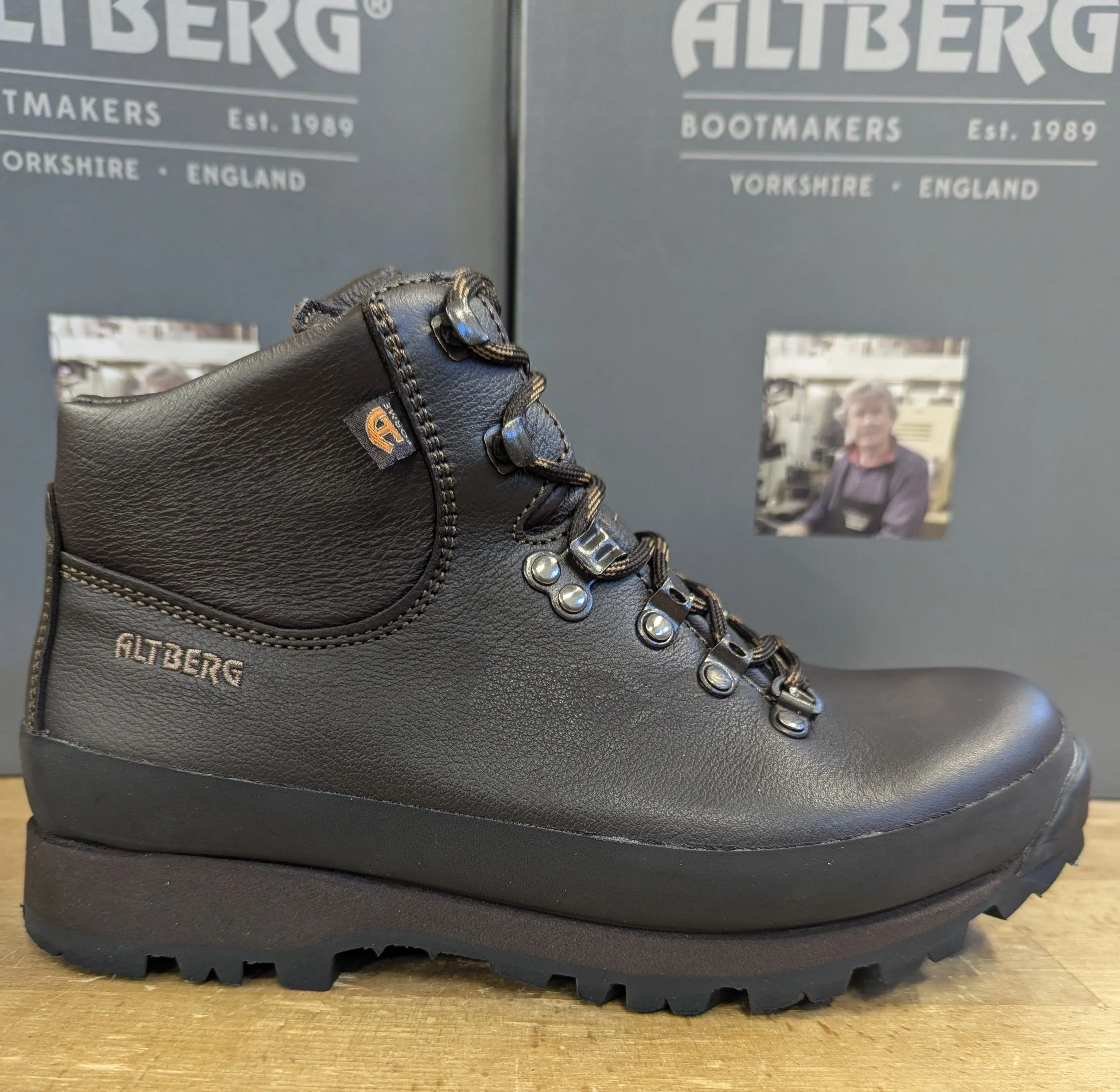 Altberg Malham Hiking Boot