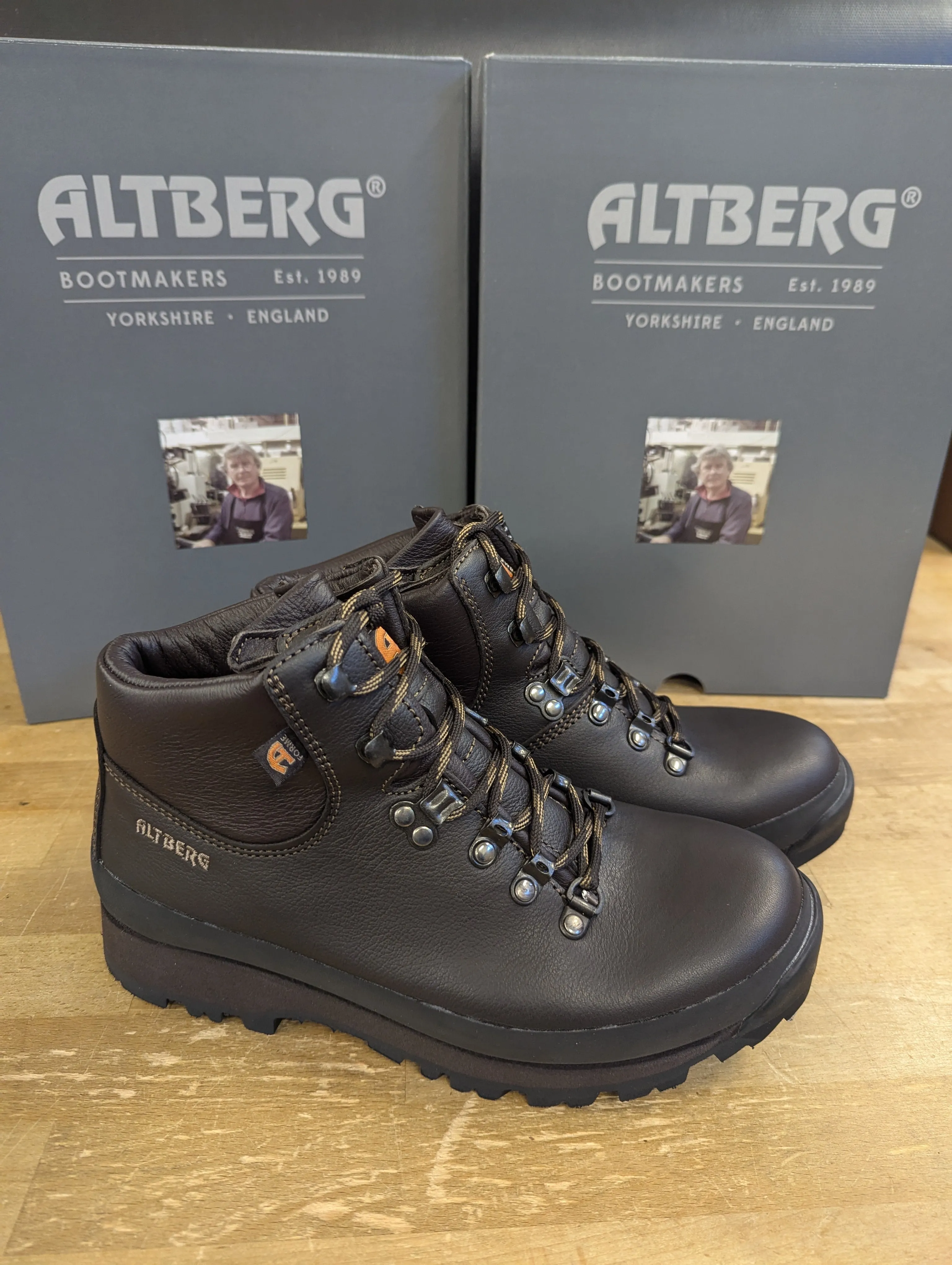 Altberg Malham Hiking Boot