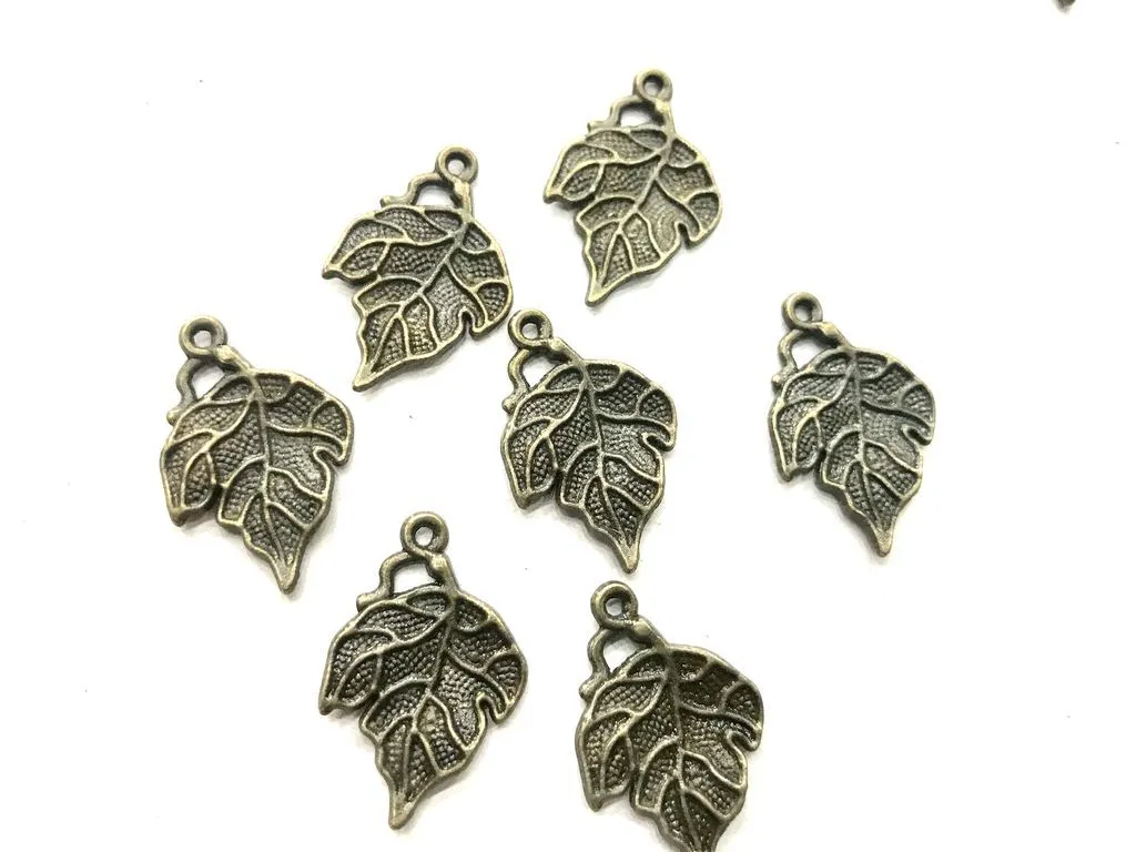 Antique Golden Metal Leaf Embellishments (26x17 mm)