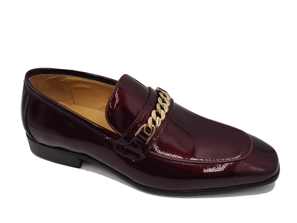 Beveled Squared Toe Patent Leather Loafer