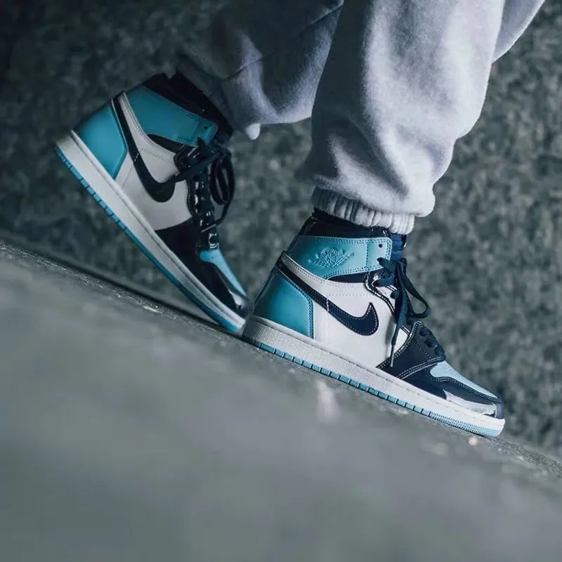 CE - AJ1 North Carolina Patent Leather