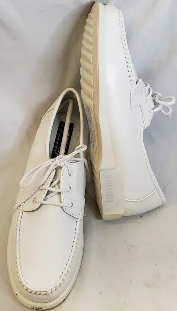 Eavan -- Women's Casual Oxford -- White