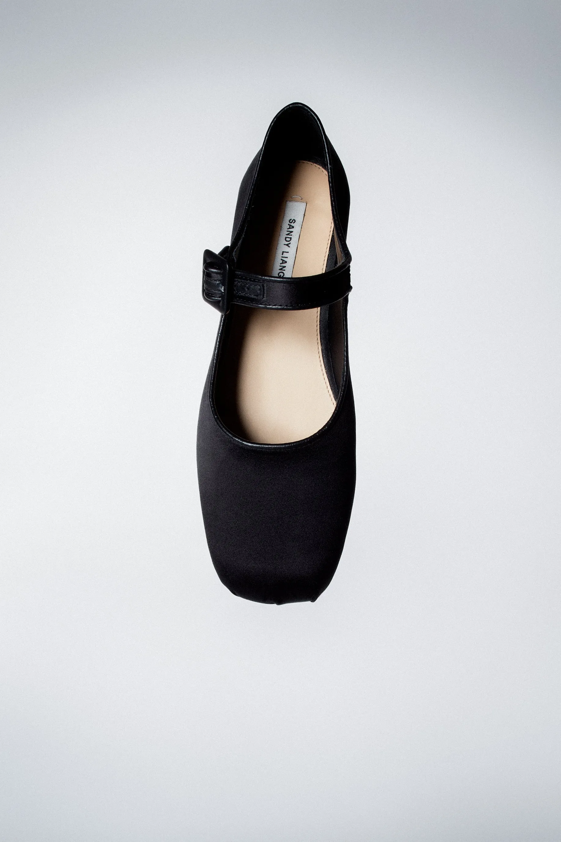 MARY JANE POINTE IN BLACK SATIN