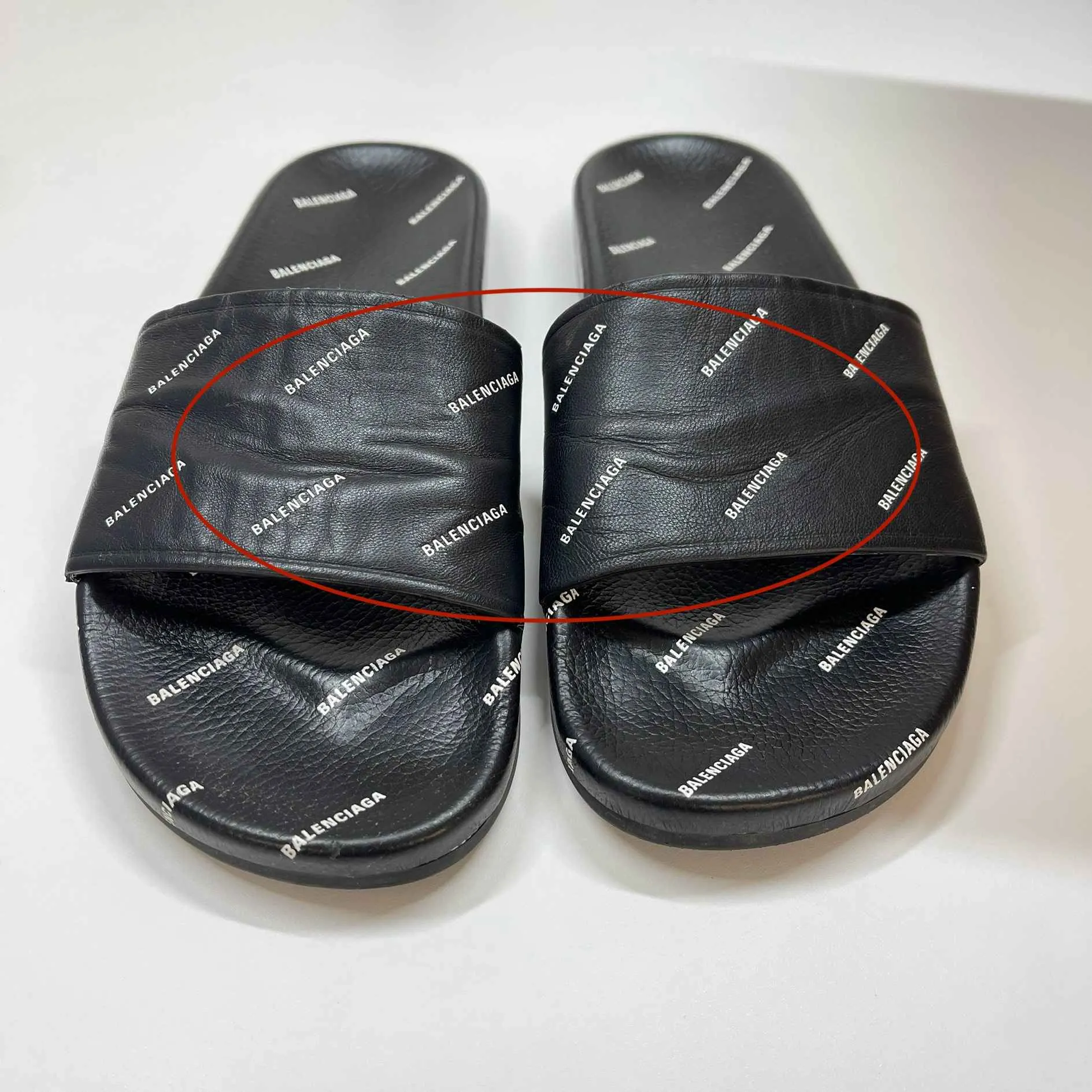 Men's Monogram Logo Slides Black Size EU 41 / UK 7