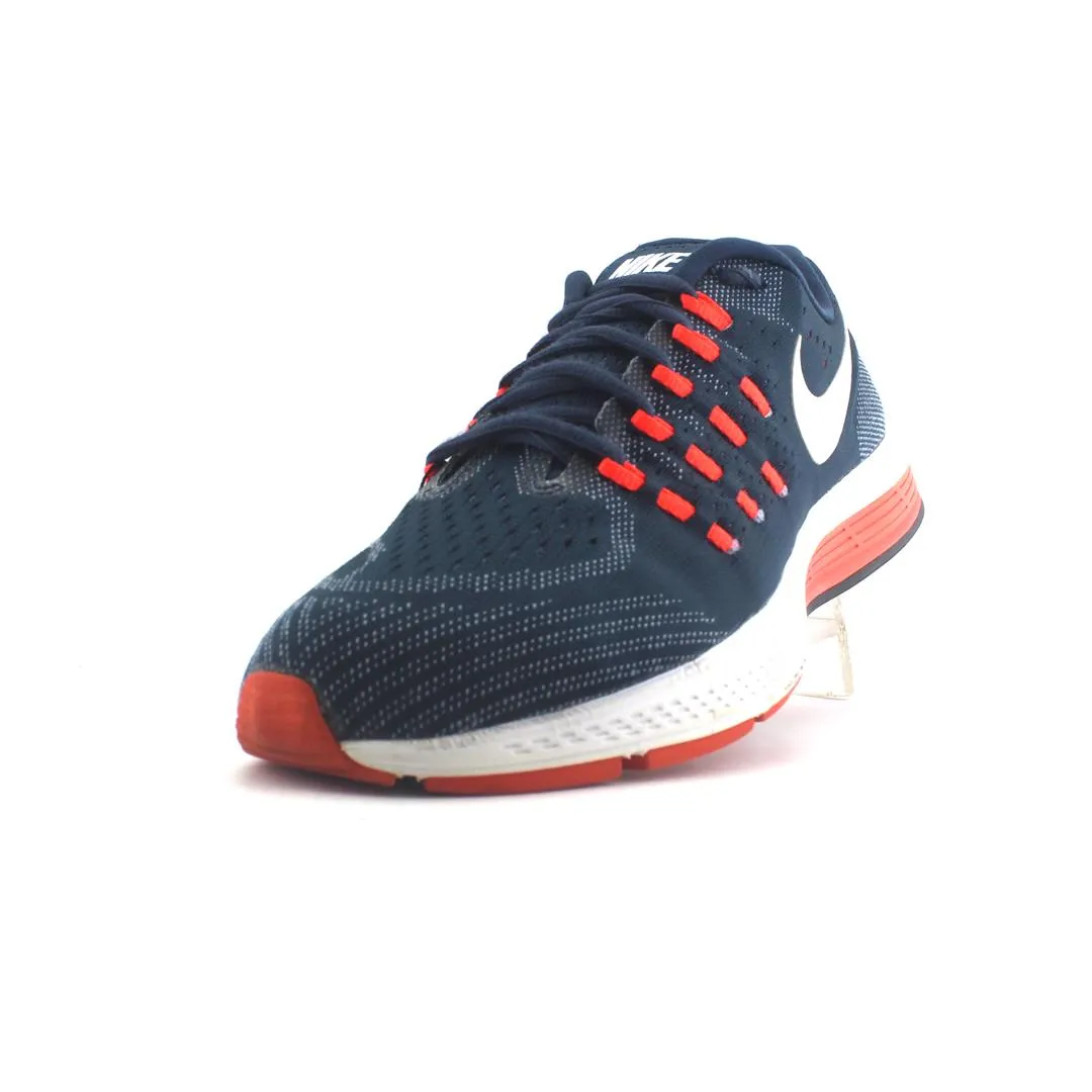 NIKE AIR ZOOM VOMERO 11