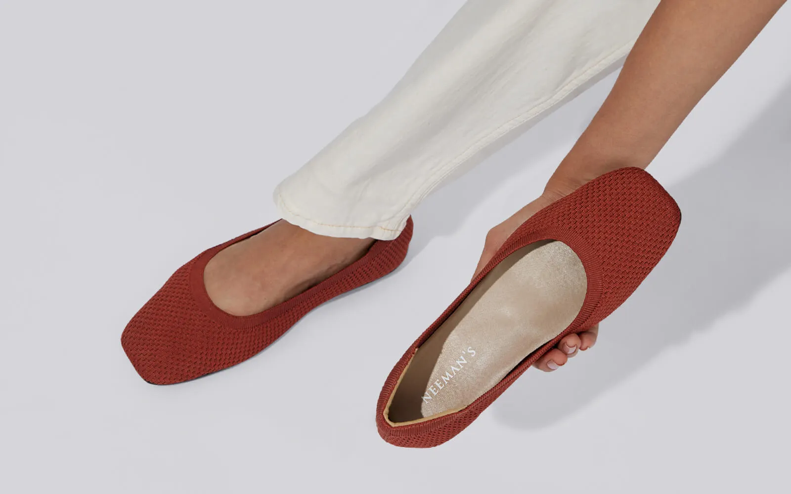 Plush Square Flats - Burgundy