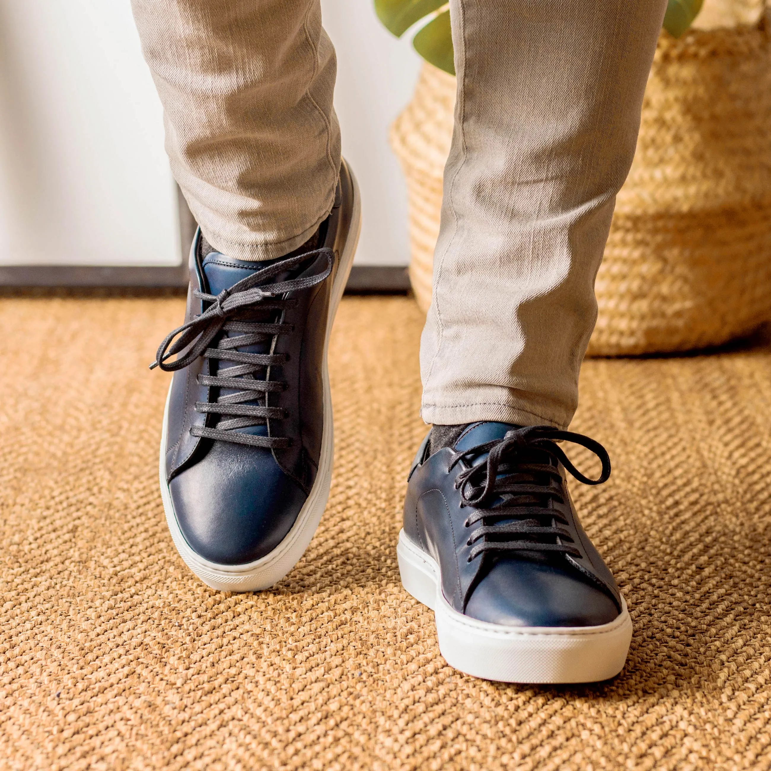 S130 Navy Burnished Sneaker