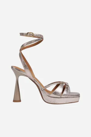 Seychelles Sweet Nothings Heels in Morganite Metallic