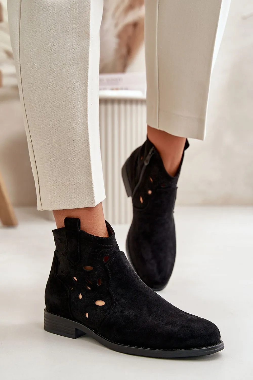 TEEK - Suede Side Design Ankle Boots