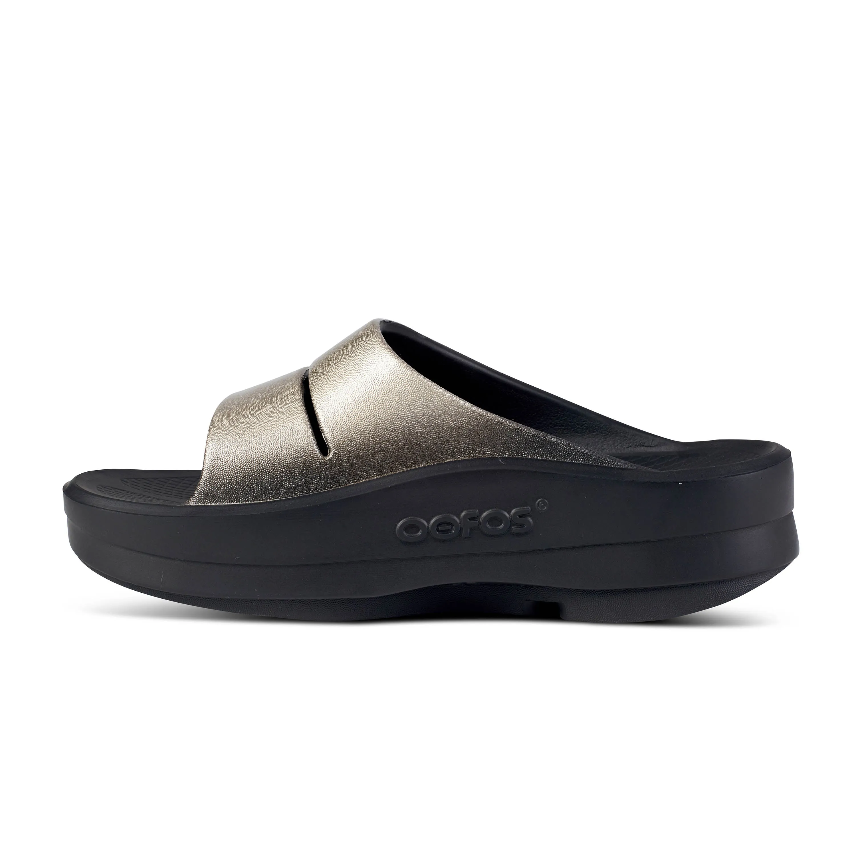 Women's Oofos OOmega OOahh Luxe Sandal Color: Latte